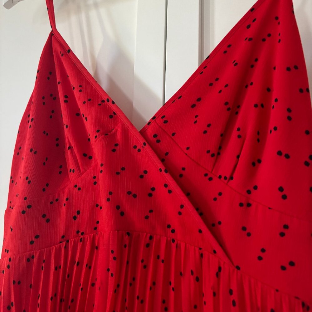 UNIQLO camisole pleated polka dot dress (size S) - Picture 3 of 8